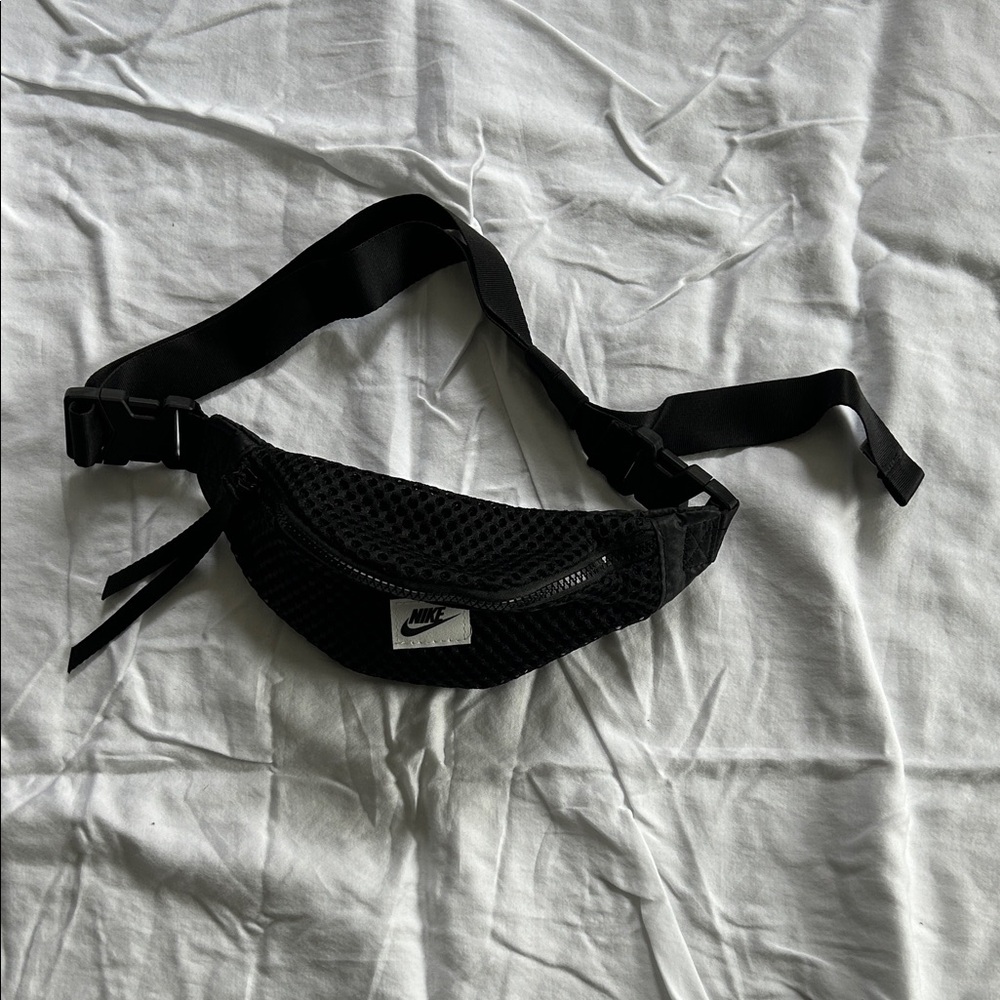 nike air mesh belt bag